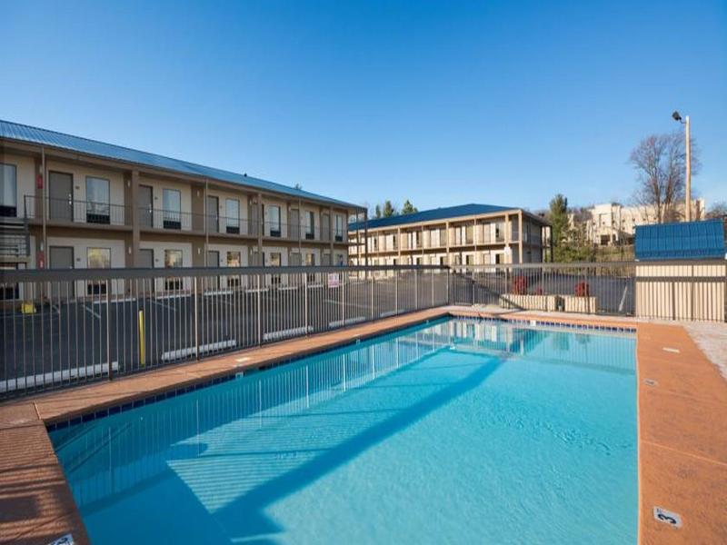 Days Inn By Wyndham Cookeville Eksteriør billede